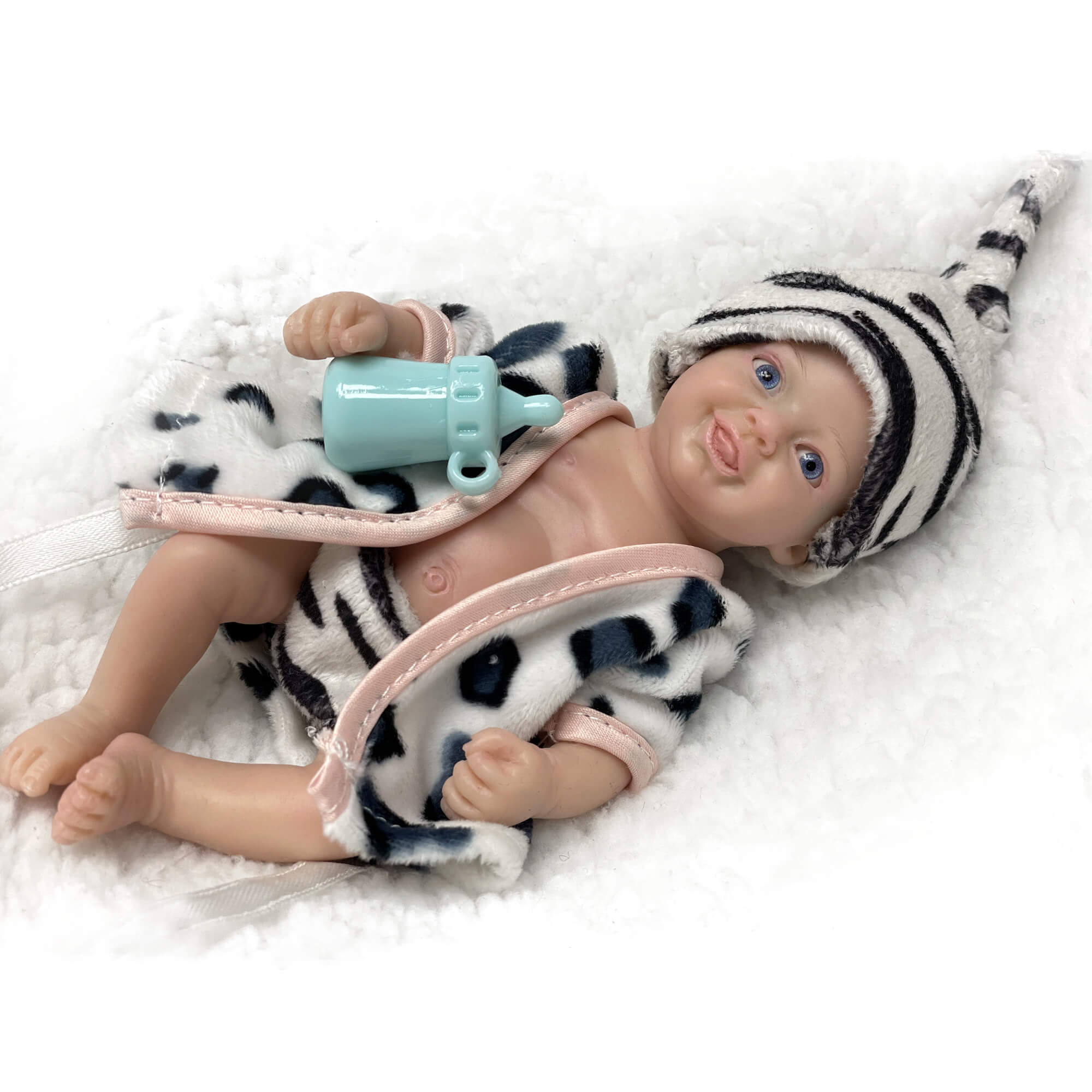 6 Inch Newborn Reborn Baby Boy and Clothes Set Washable Realistic Soft Silicone Baby Dolls